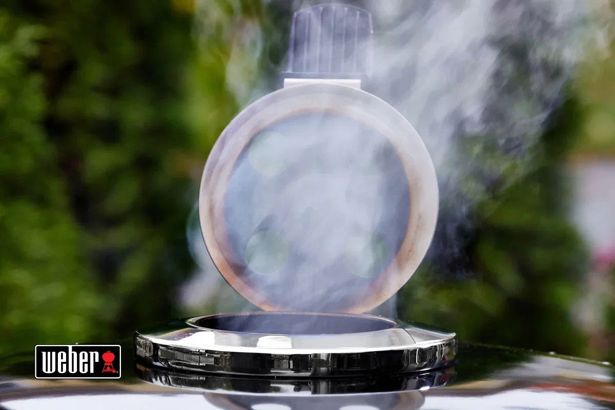 УГОЛЬНЫЙ ГРИЛЬ WEBER SUMMIT KAMADO S6 GRILL CENTER 61 СМ ЧЕРНЫЙ